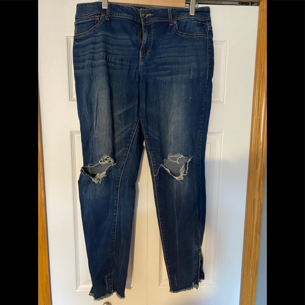 EUC Maurices Zipper Hem Jeggings Size Large Regular